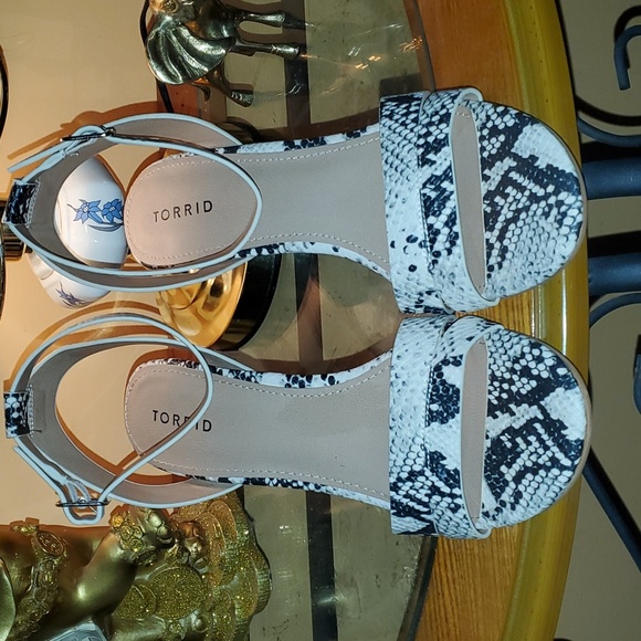 torrid Shoes - Torrid size 10.5 animal print shoe